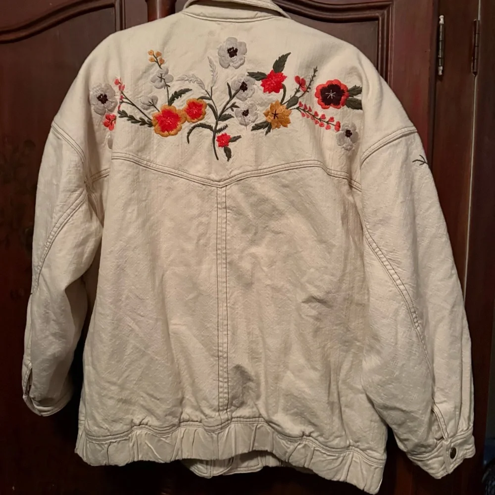 We The Free Floral Embroidered Cream Jacket - Picture 7 of 7